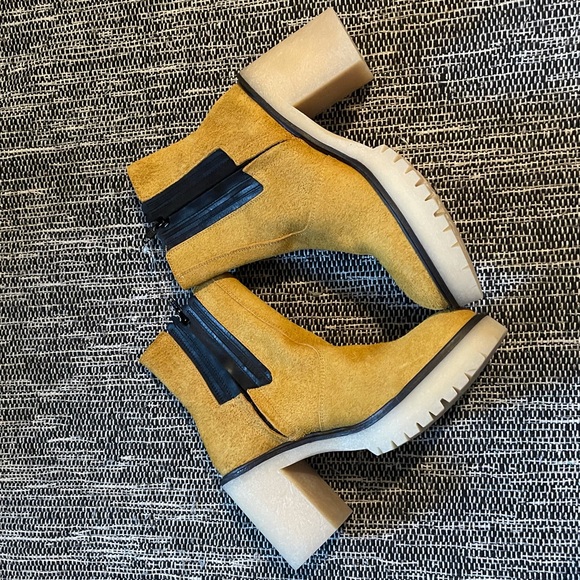 NWOT Free People James Chelsea Boots suede chunky - Picture 2 of 7